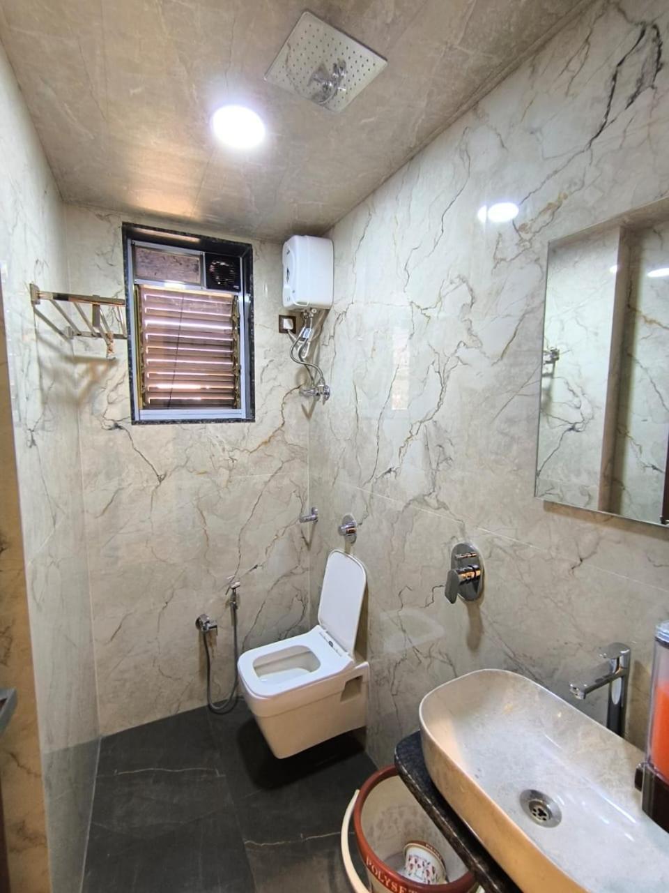 Hotel Sharan Residency Navi Mumbai Exterior foto
