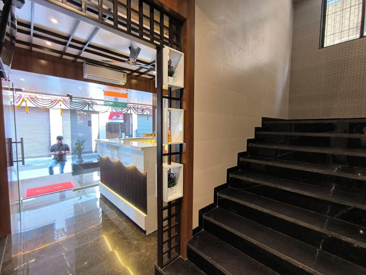 Hotel Sharan Residency Navi Mumbai Exterior foto
